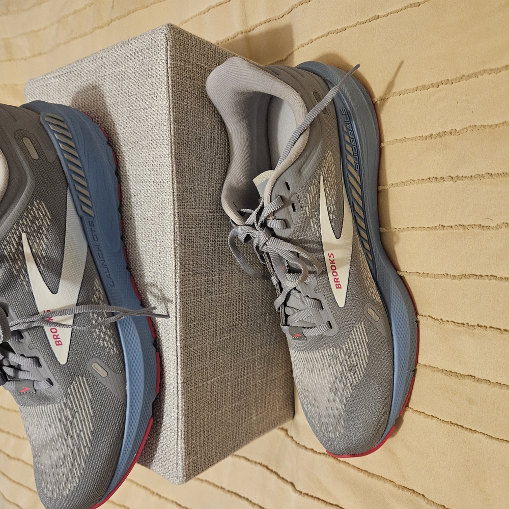 Brooks Athletic Shoes in Gray and Red - Picture 3 of 6